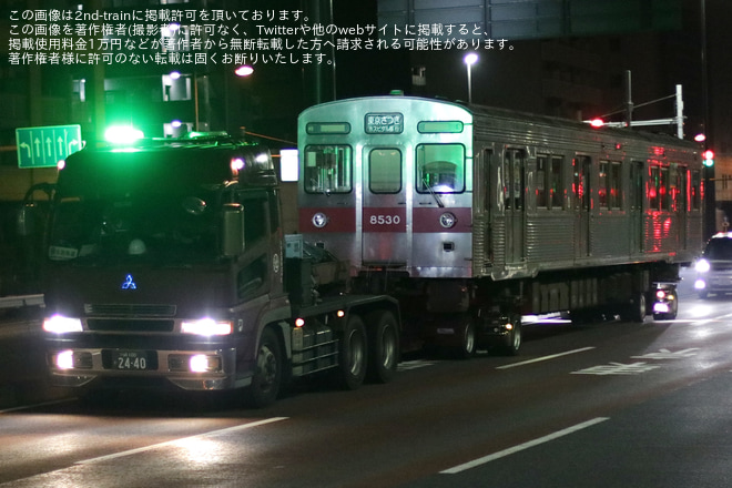【東急】8500系デハ8530号車陸送を千葉県内某所で撮影した写真