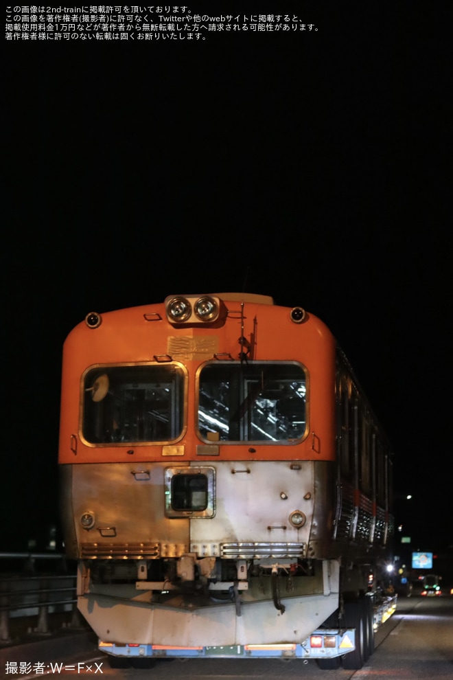 【北鉄】8000系8902編成廃車陸送を不明で撮影した写真