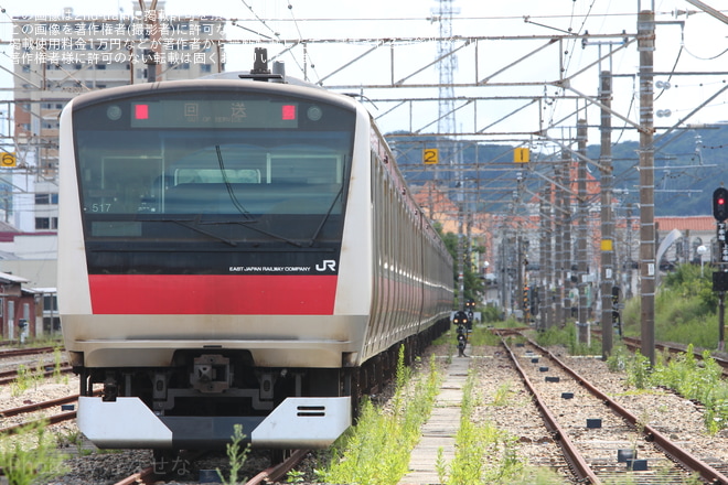 【JR東】E233系ケヨ517編成が館山まで試運転を館山駅で撮影した写真