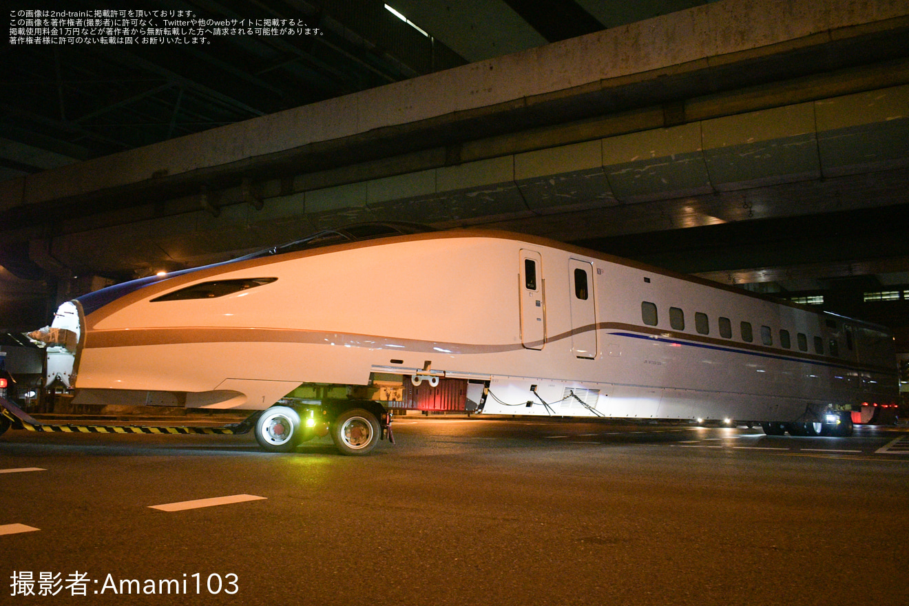 【JR西】W7系W23編成近畿車輛出場陸送の拡大写真