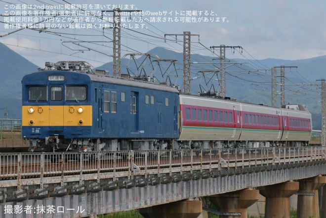 【JR西】381系増結編成(モハ380-577ほか)後藤総合車両所出場試運転を不明で撮影した写真