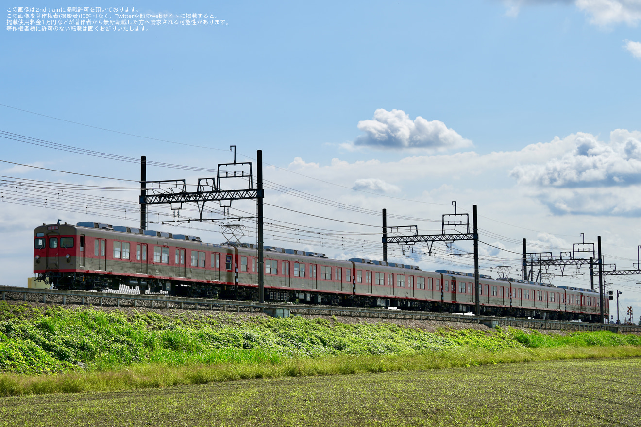 【東武】8000系8111F(ツートンカラー) 南栗橋工場出場試運転の拡大写真