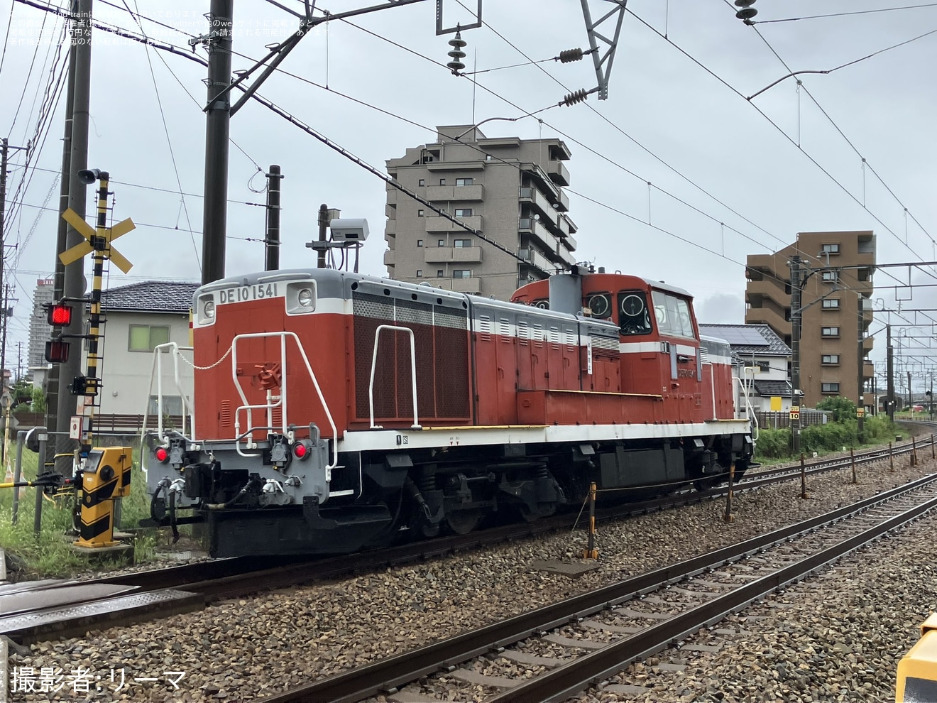 【JR西】DE10-1541が金沢総合車両所松任本所から回送の拡大写真