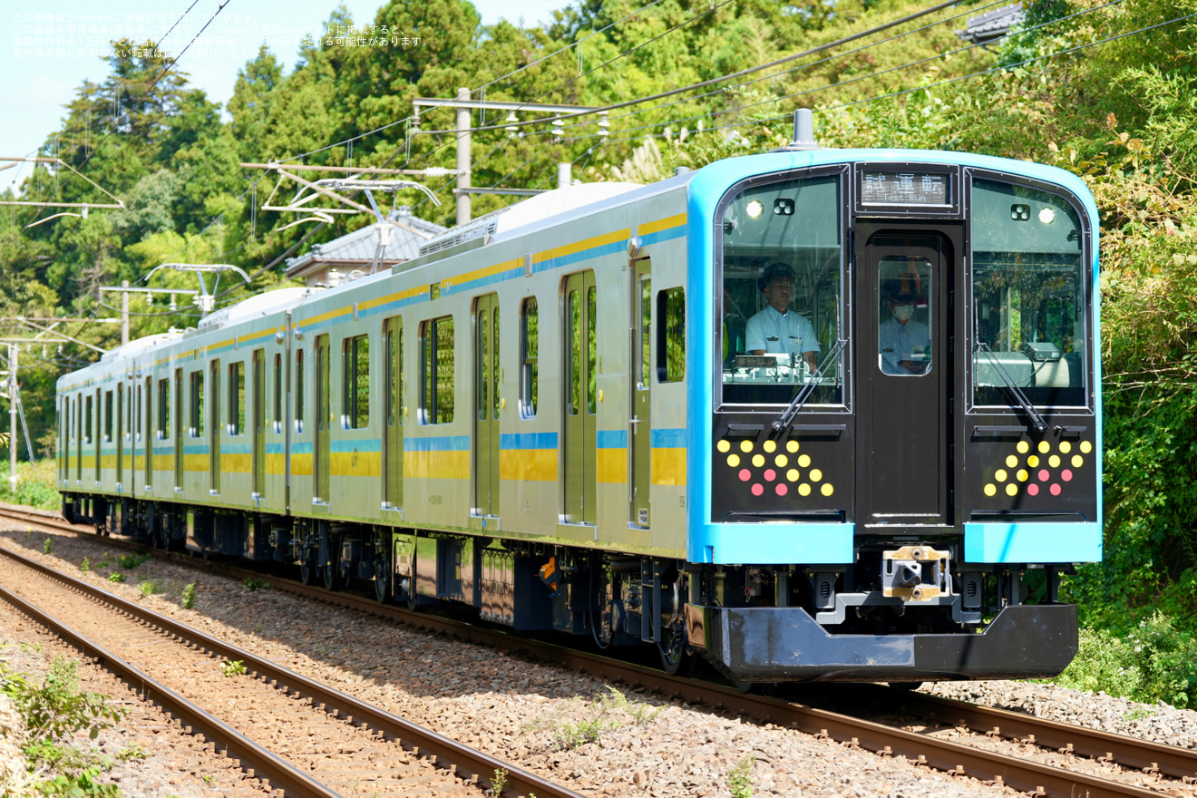 【JR東】鶴見線用新型車両E131系T1編成公式試運転の拡大写真