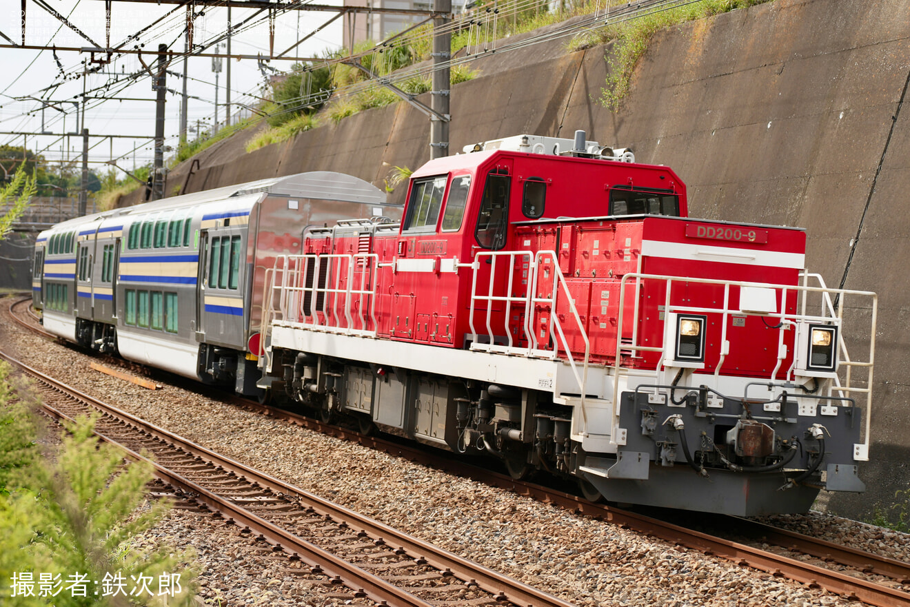 【JR東】E235系1000番台グリーン車(F-31編成用) J-TREC横浜事業所出場甲種輸送の拡大写真