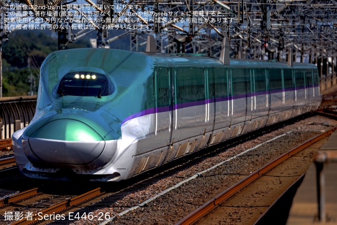 【JR北】H5系H4編成が単独で盛岡以南を走行を那須塩原駅で撮影した写真