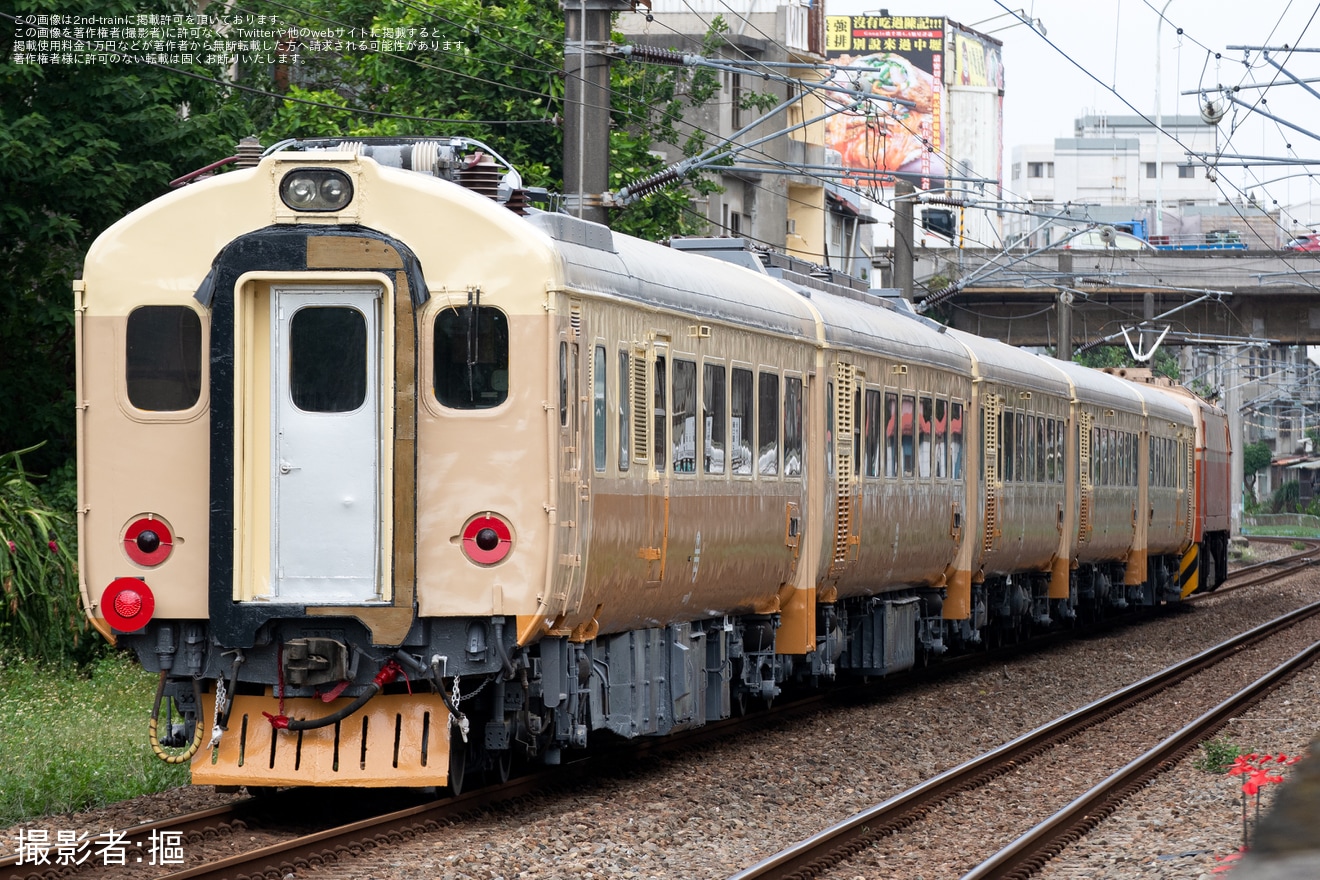 【台鐵】EMU100型富岡車両基地出場の拡大写真