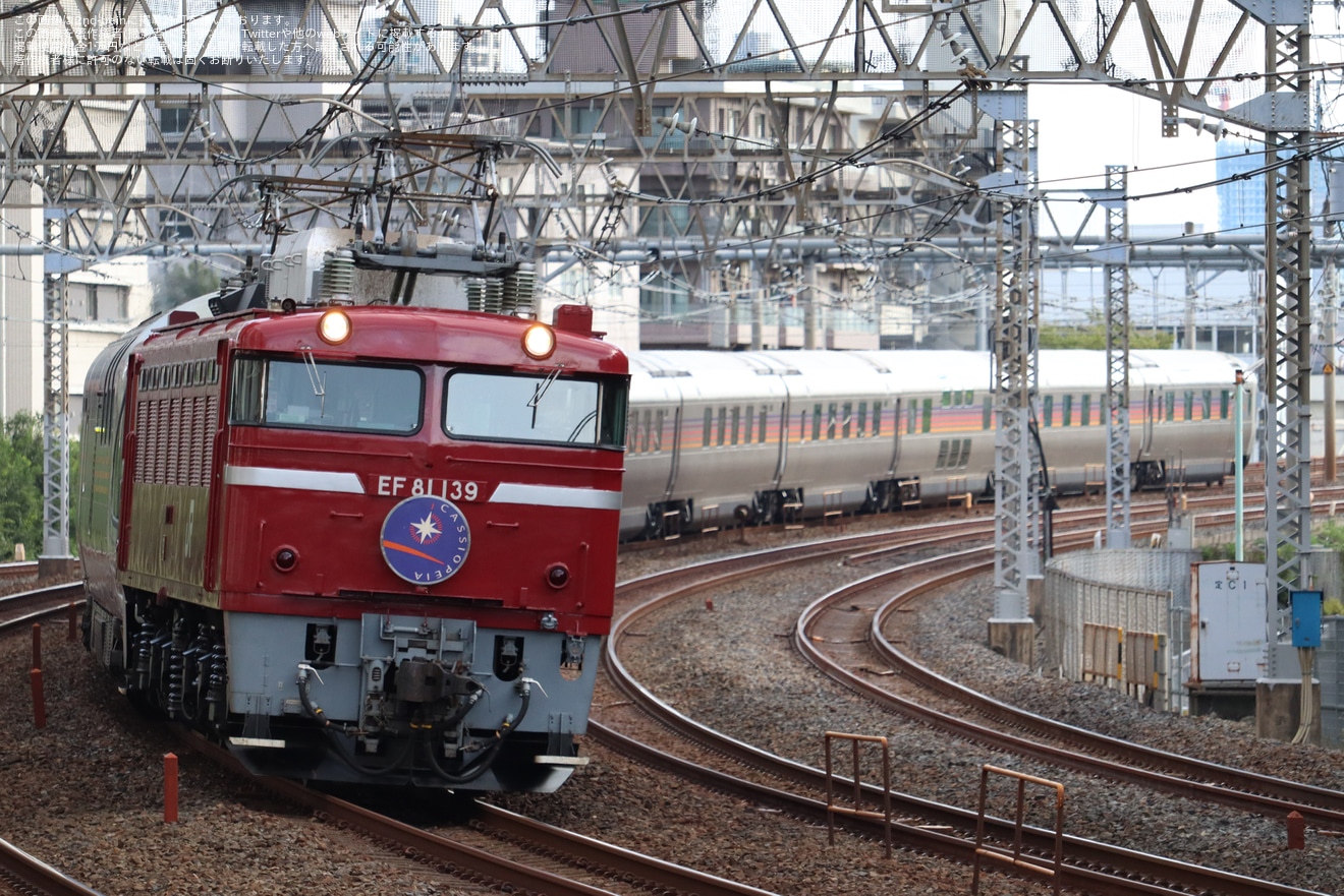 【JR東】EF81-139牽引 青森行きカシオペア紀行運転(20231007)の拡大写真