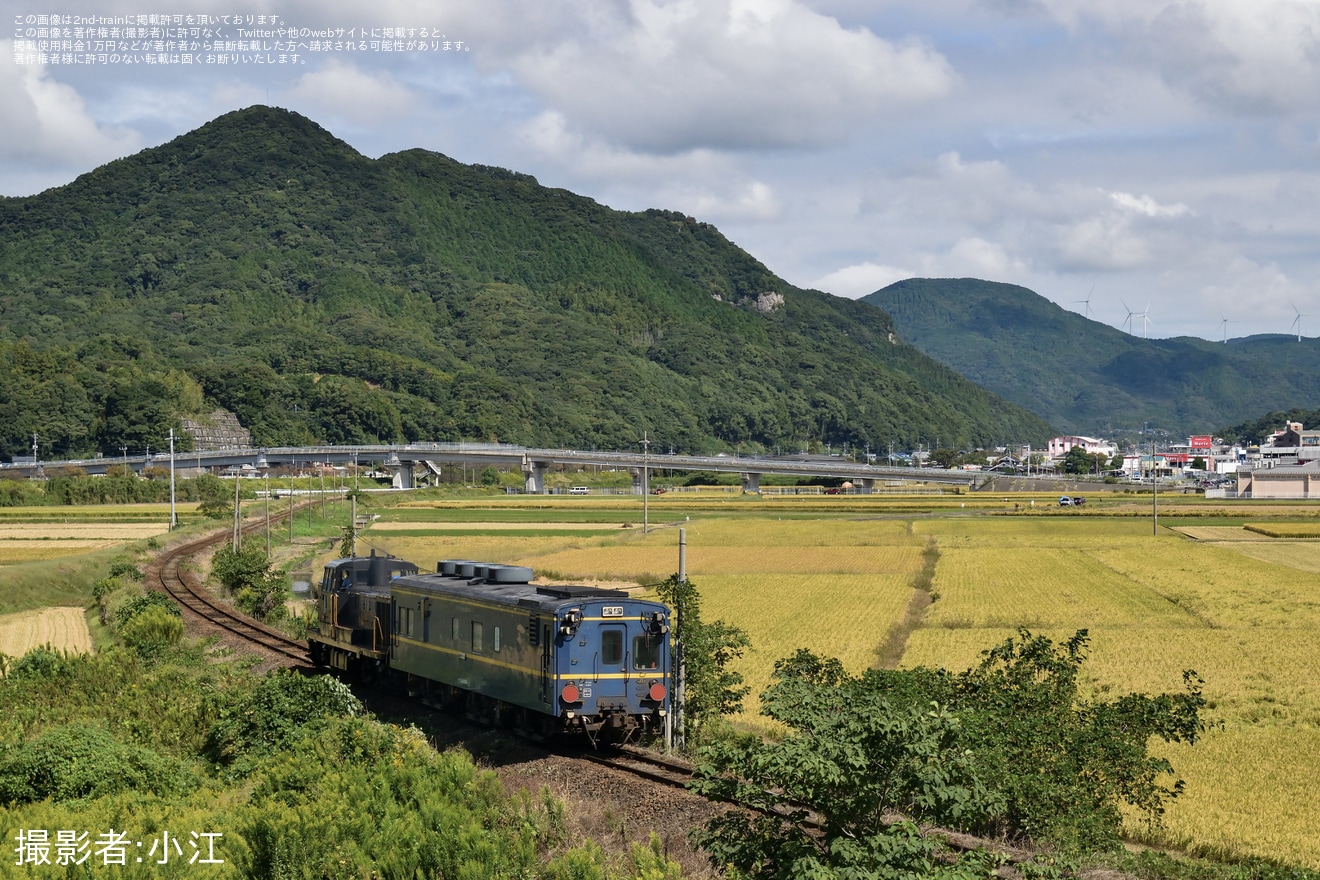【JR九】松浦鉄道線内で推進運転のマヤ検の拡大写真