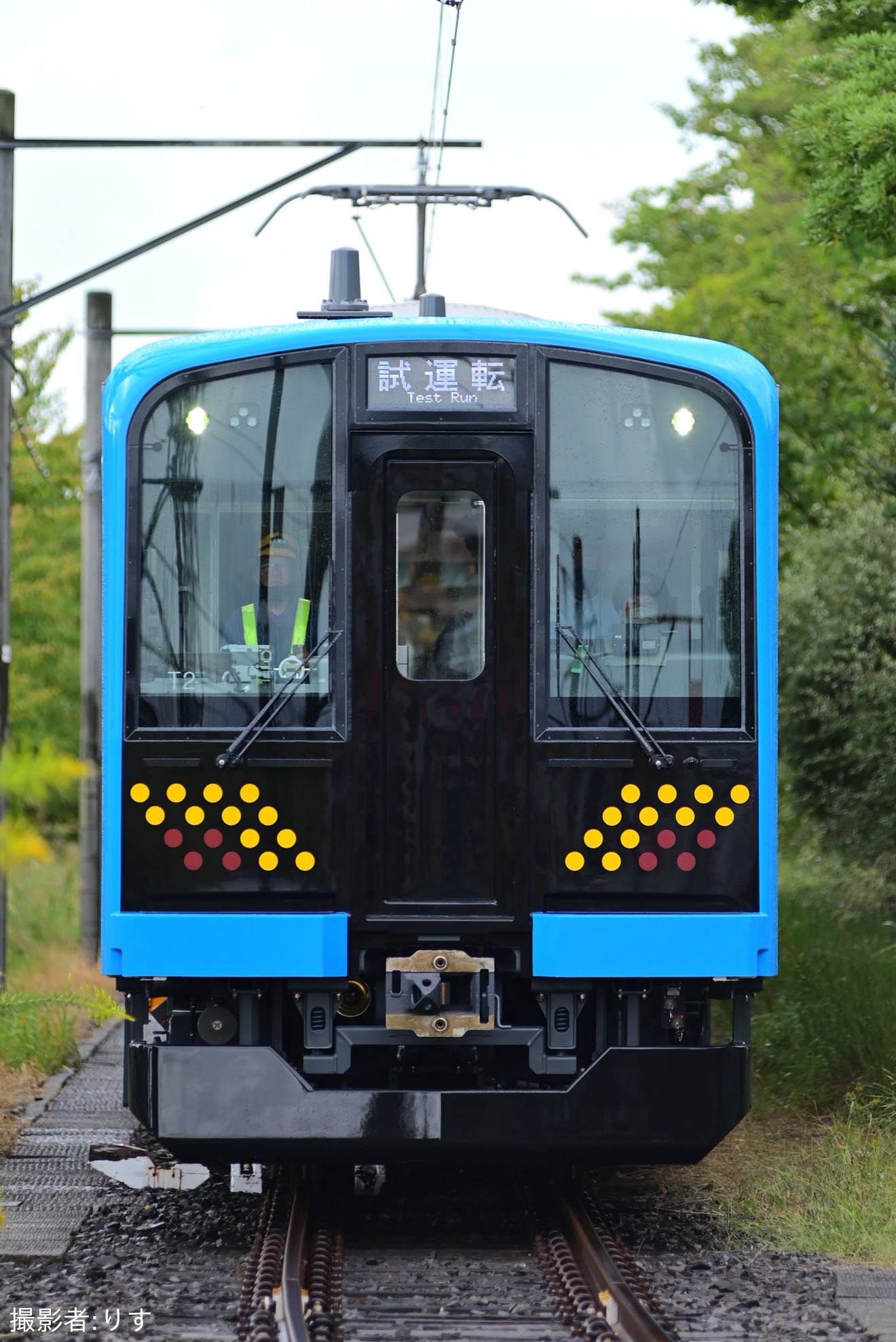 【JR東】鶴見線用新型車両E131系T2編成公式試運転の拡大写真
