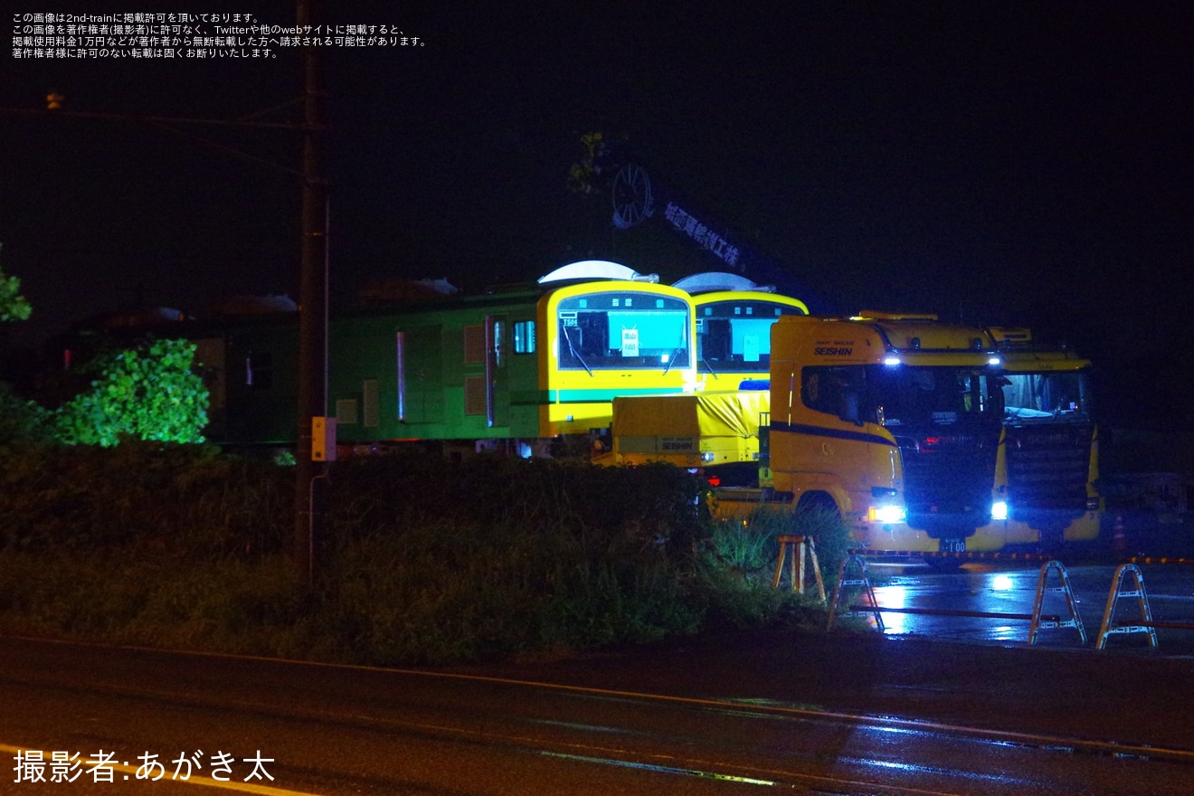 【JR東】GV-E197系TS04編成の2両が新潟トランシスから陸送の拡大写真