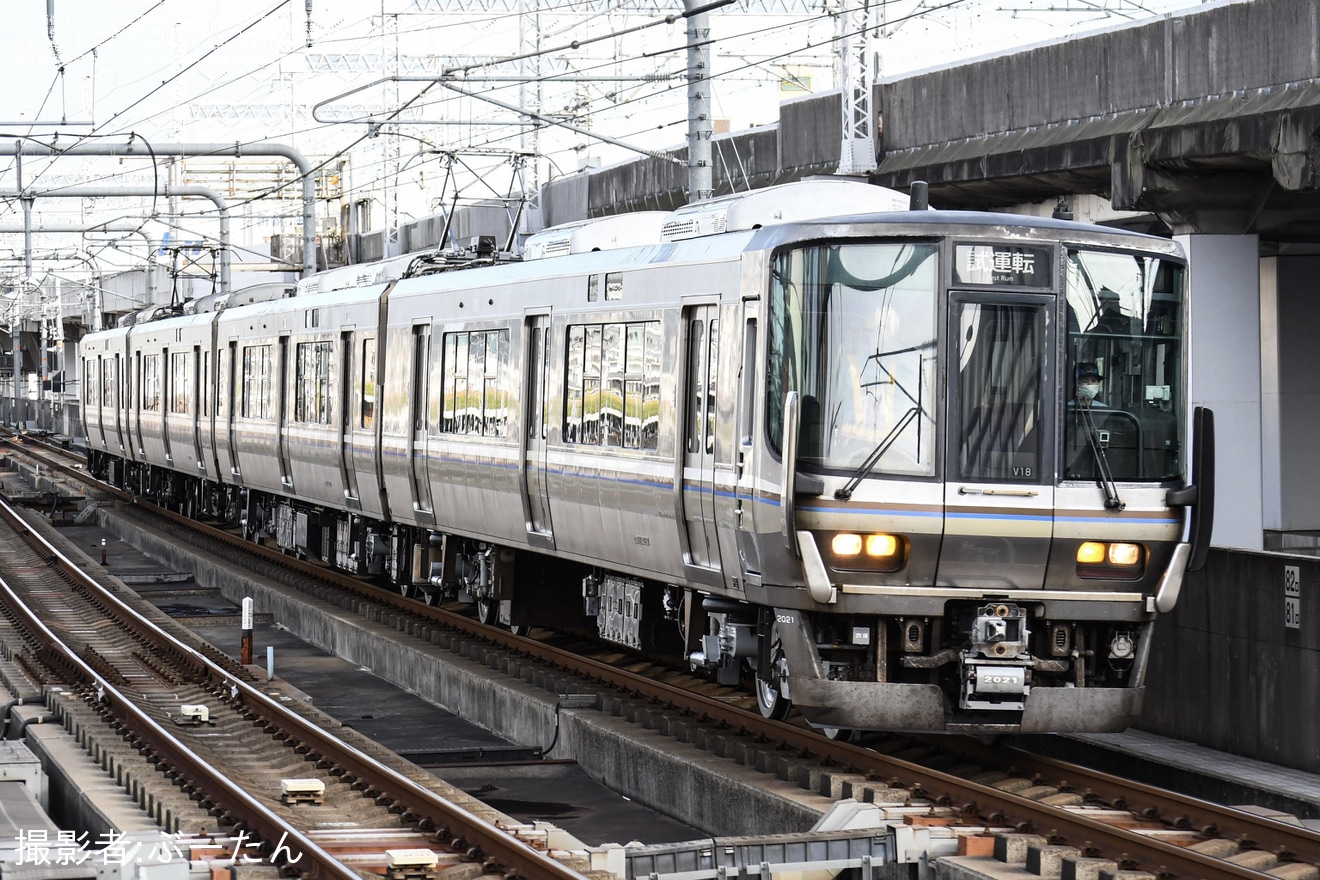 【JR西】223系V18編成網干総合車両所出場試運転の拡大写真