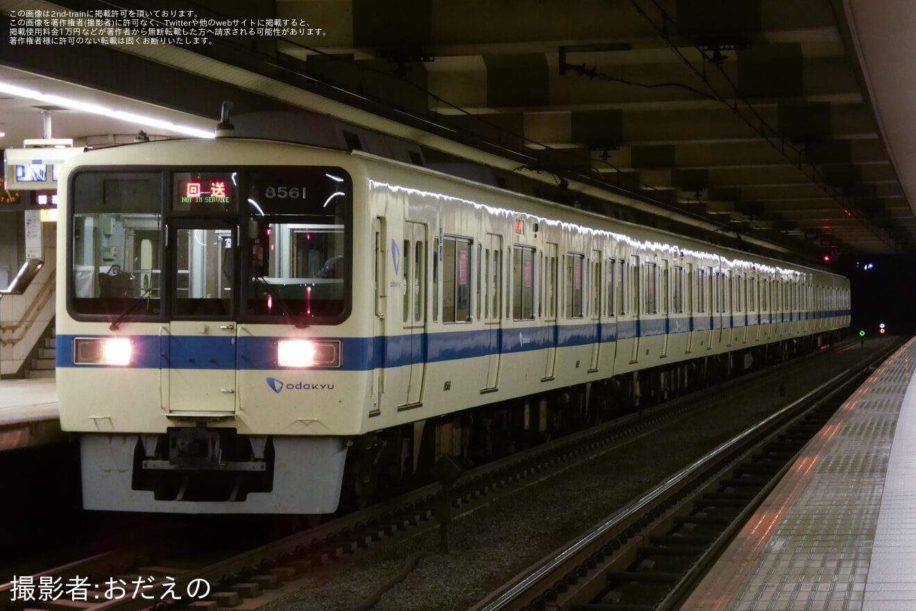【小田急】8000形8261F(8261×6)喜多見電車基地へ回送の拡大写真