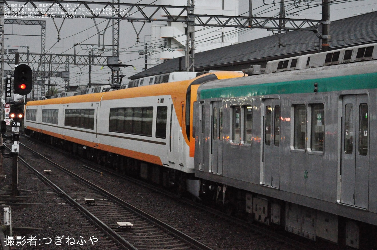 【京都市交】10系1111F(KS11)が故障し22600系AF01により救援の拡大写真