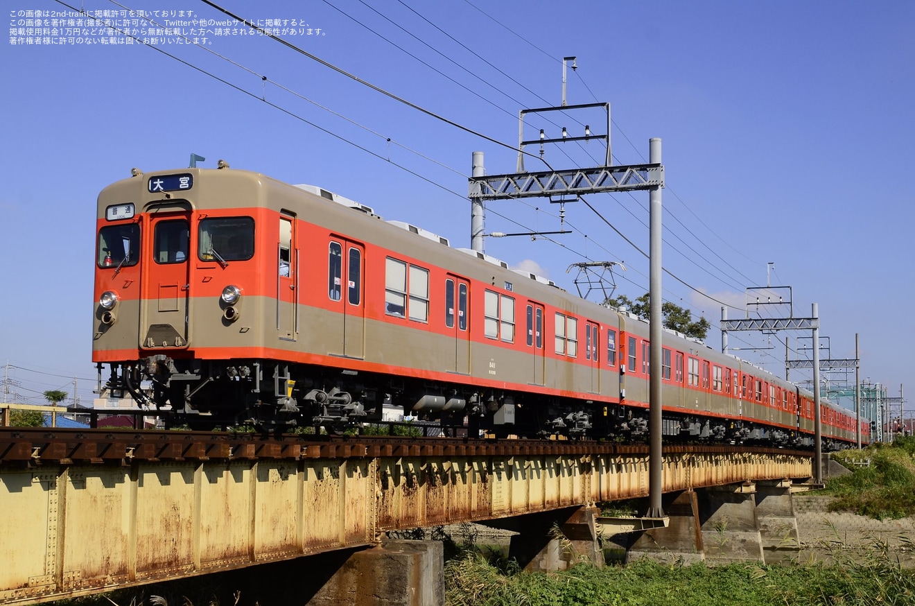 【東武】8000系8111F(ツートンカラー) 東武野田線での営業運転開始の拡大写真