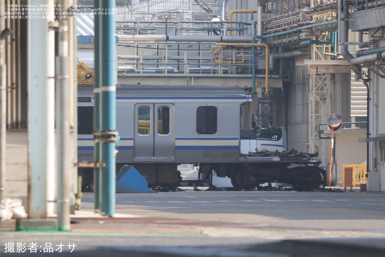 【JR東】E217系クラY-139編成が東京総合車両センターで解体中の拡大写真