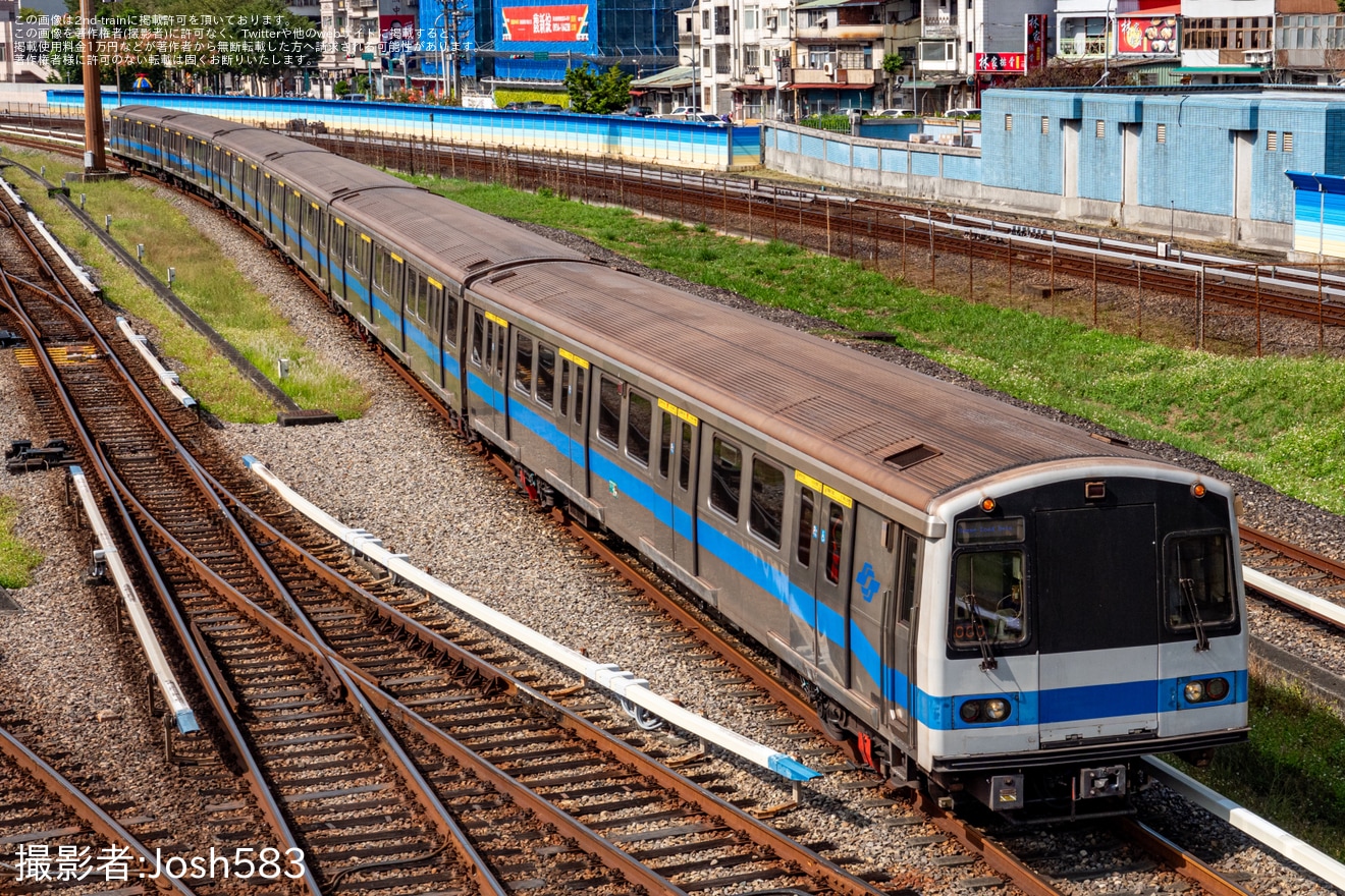 【台北捷運】C321型機器更新後の構内試運転の拡大写真