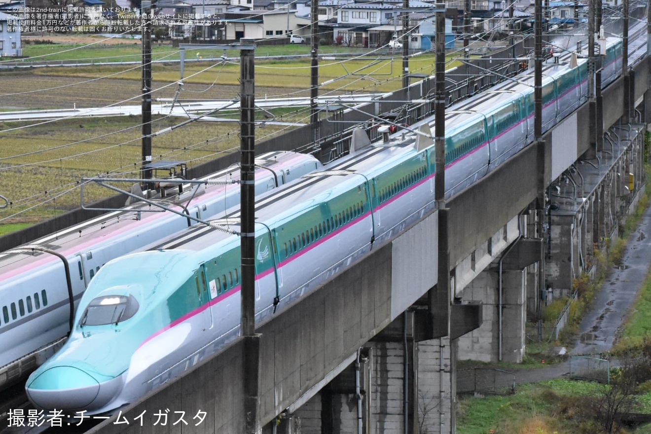 【JR東】E5系U3編成新幹線総合車両センター出場北上試運転の拡大写真