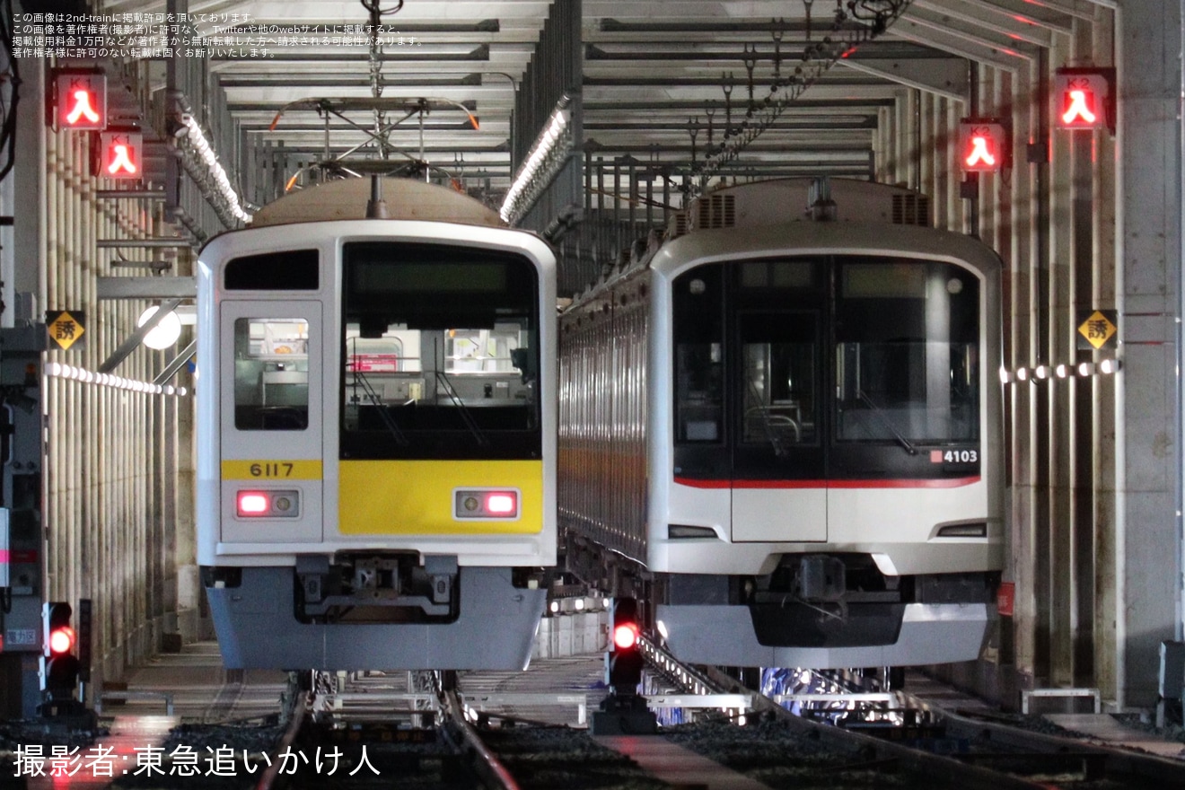 【西武】6000系6117F(西武有楽町線開通40周年記念車両)が元住吉から故障に伴い回送の拡大写真