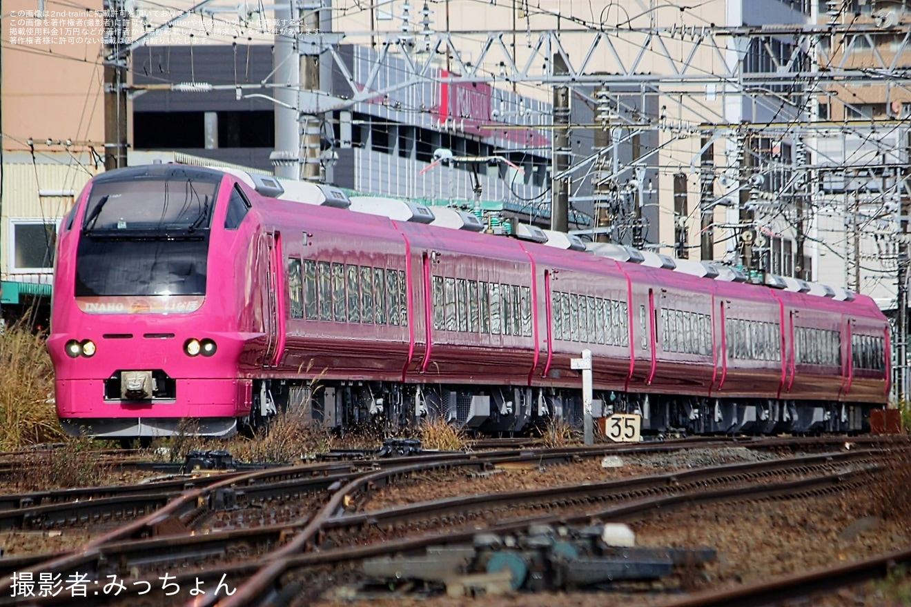 【JR東】E653系U107編成「はまなす色」秋田総合車両センター出場試運転の拡大写真