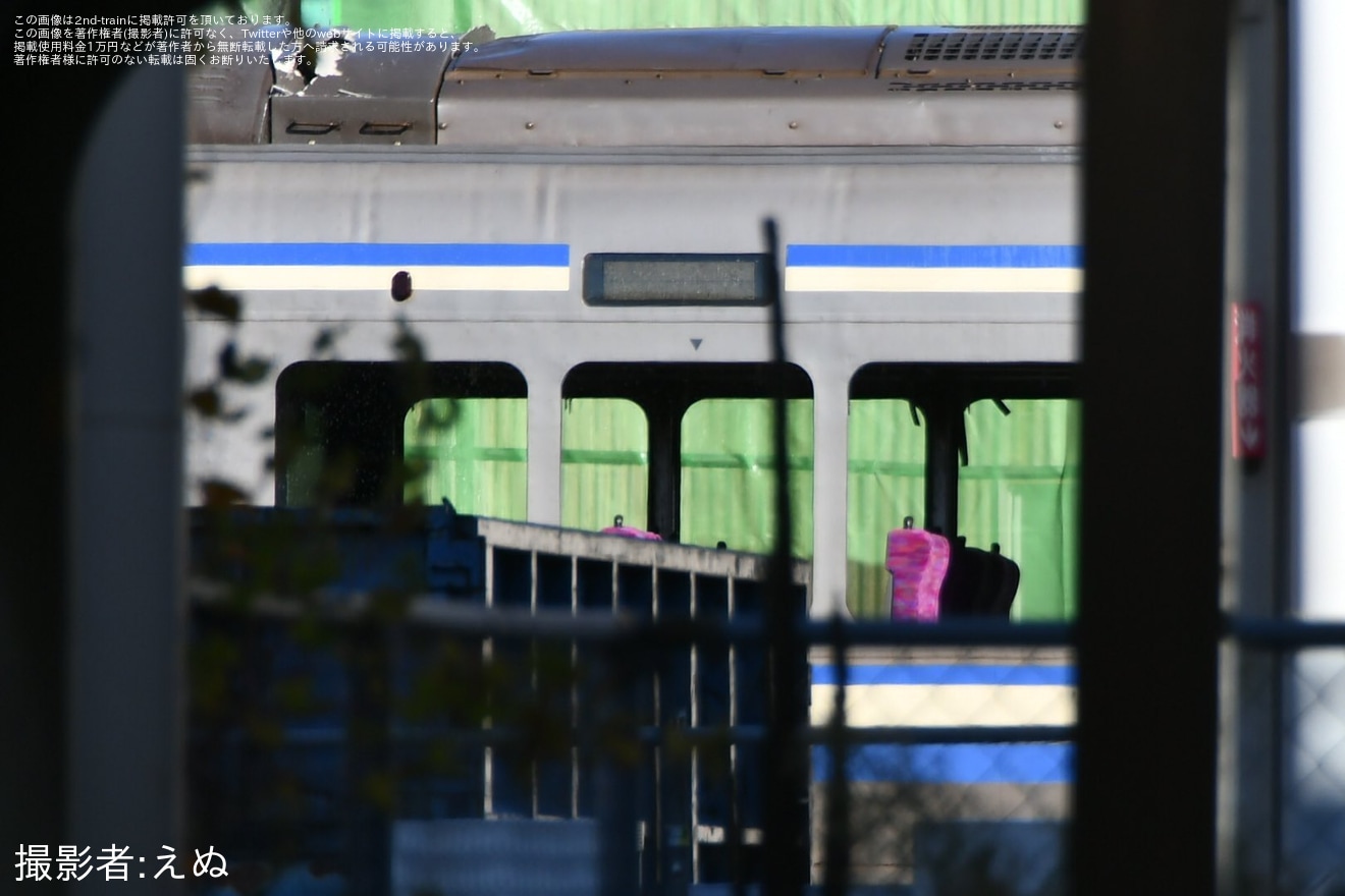 【JR東】E217系Y-18編成サロE217-18が廃車解体中の拡大写真