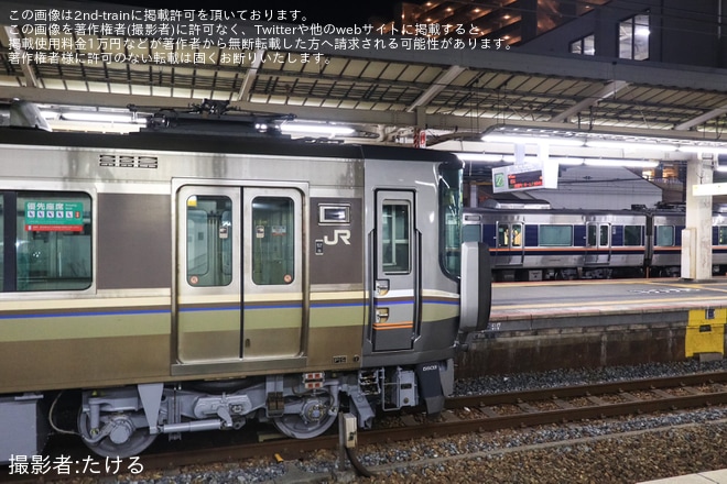 【JR西】223系F3編成吹田総合車両所出場回送（202311）を不明で撮影した写真