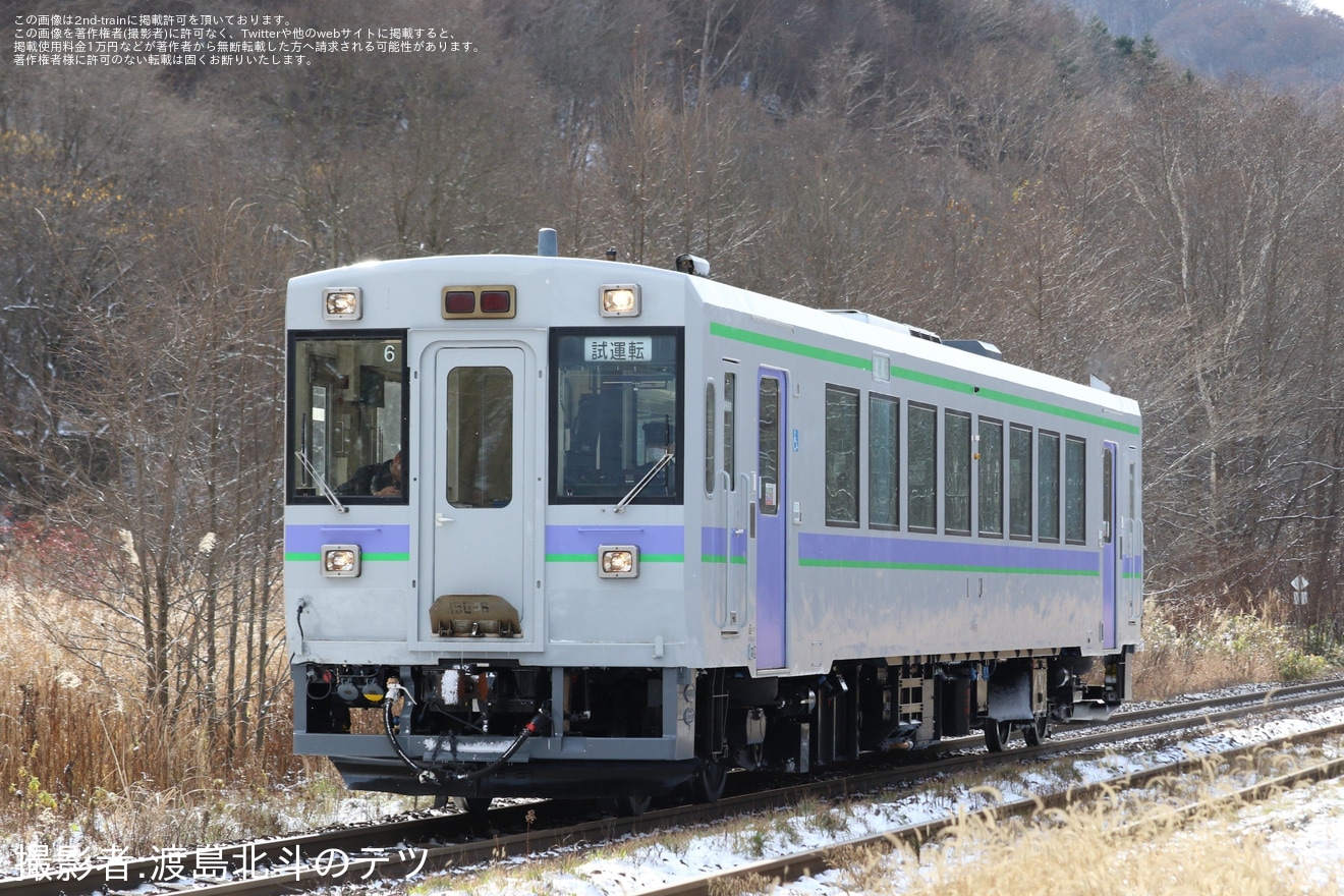 【JR北】旭川運転所から函館運輸所に転属したキハ150-6が函館〜森間で試運転の拡大写真