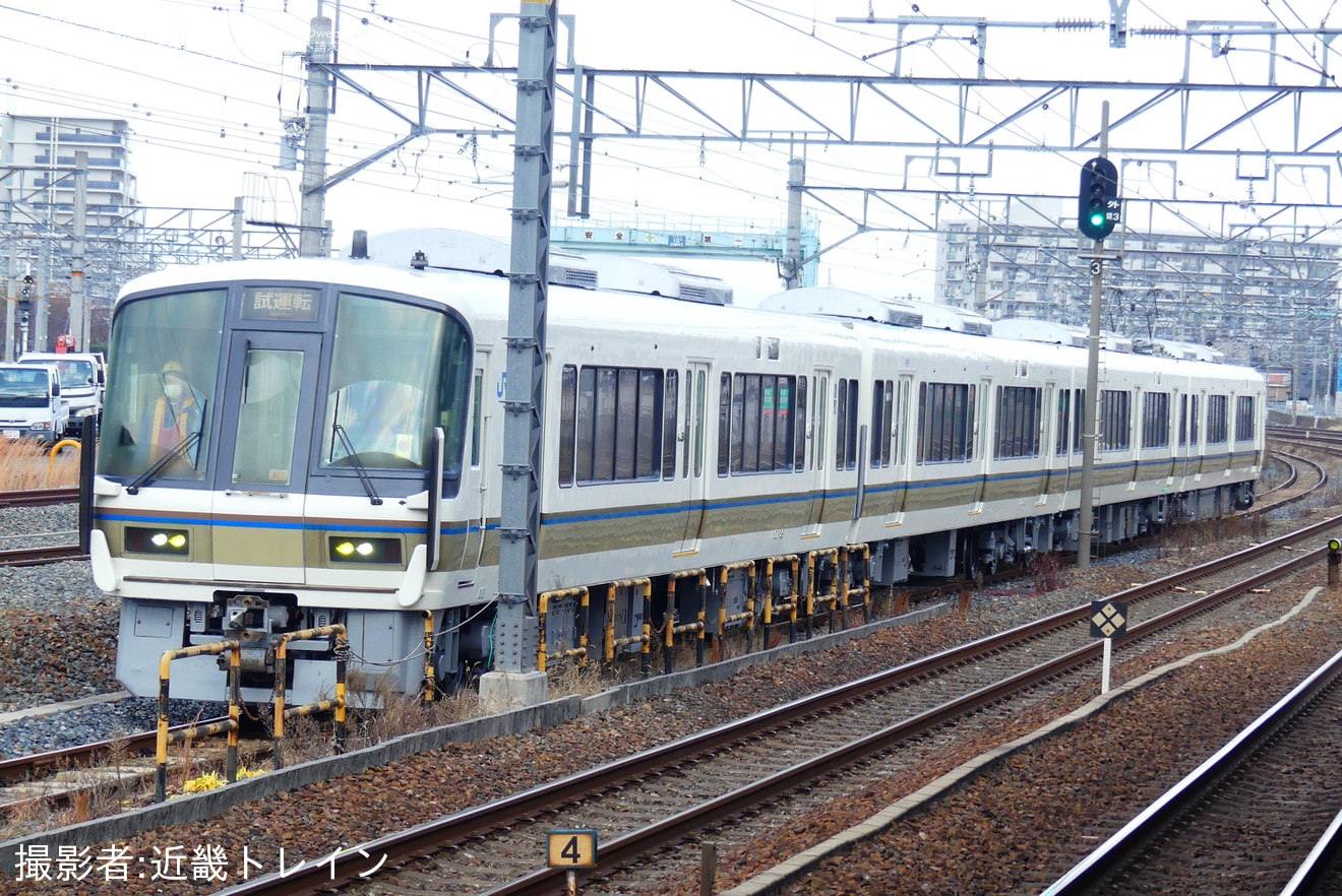 【JR西】221系K07編成吹田総合車両所出場試運転の拡大写真