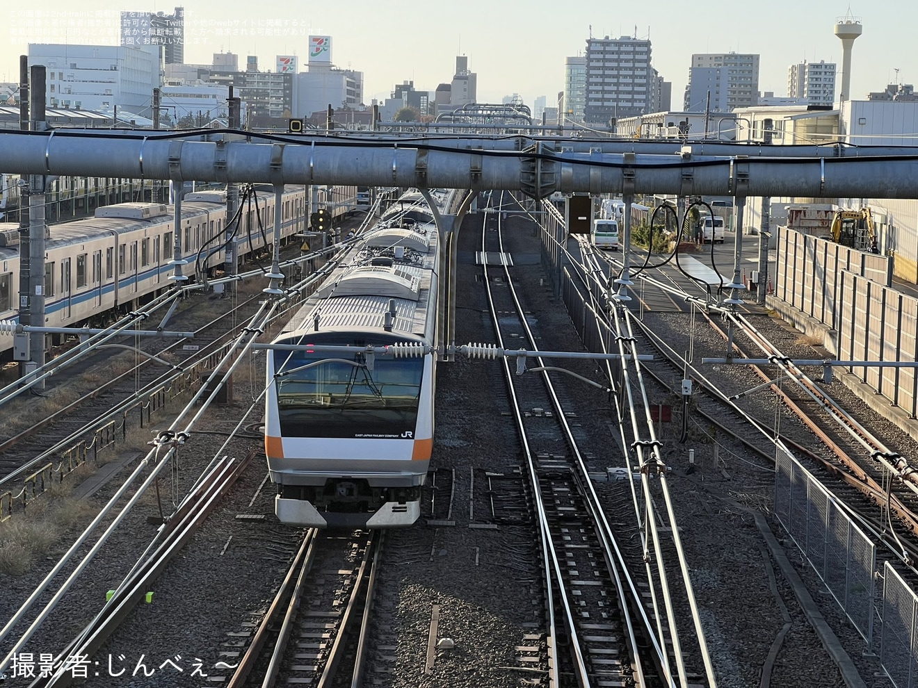 【JR東】「三鷹跨線人道橋」が使用終了の拡大写真