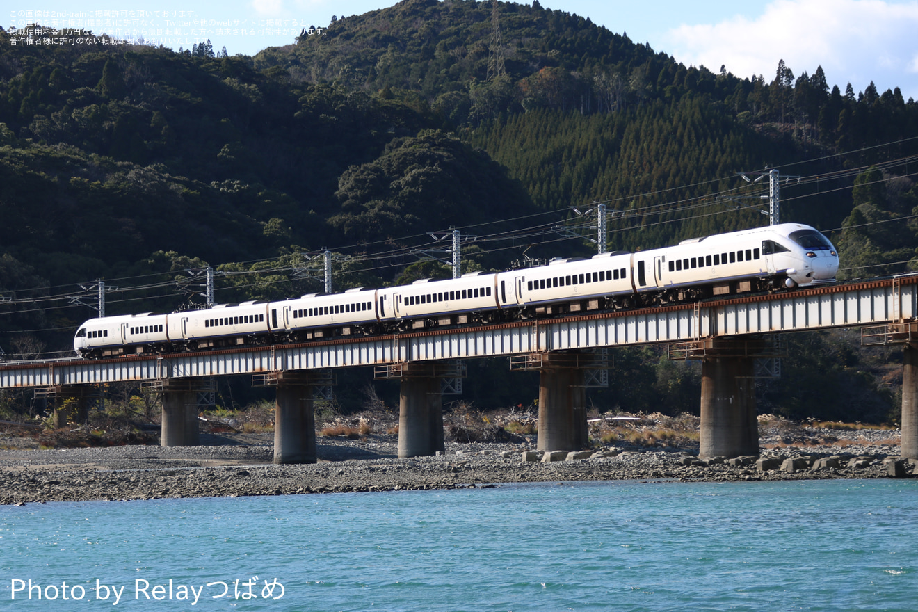 【JR九】885系乗車「日豊本線100周年記念ツアー」を催行の拡大写真