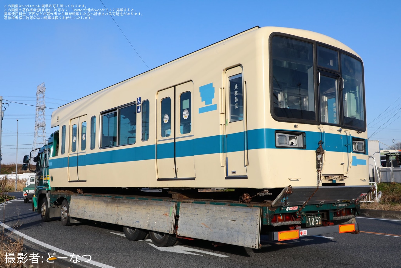 【小田急】8000形8061F(8061×4)小田原方2両廃車搬出の拡大写真