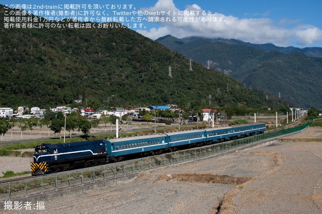 【台鐵】SL藍皮解憂号で使用された客車の返却回送を不明で撮影した写真
