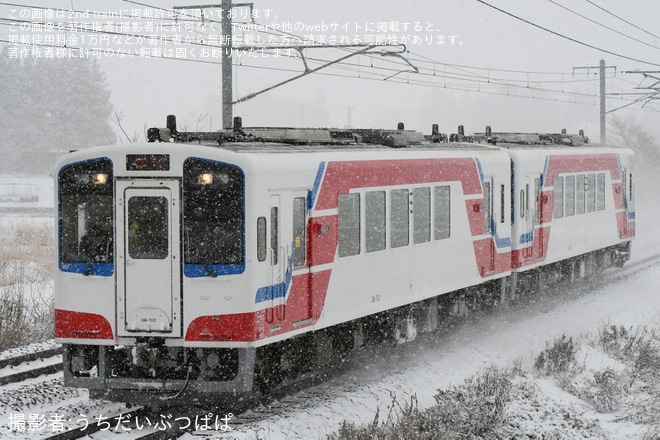 【JR東】「東北本線リアス号」を運行を不明で撮影した写真