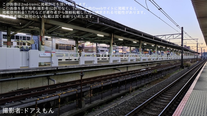 【JR東】茨城県内のJR駅で初のホームドアとなる常磐緩行線取手駅のホームドアが稼働開始