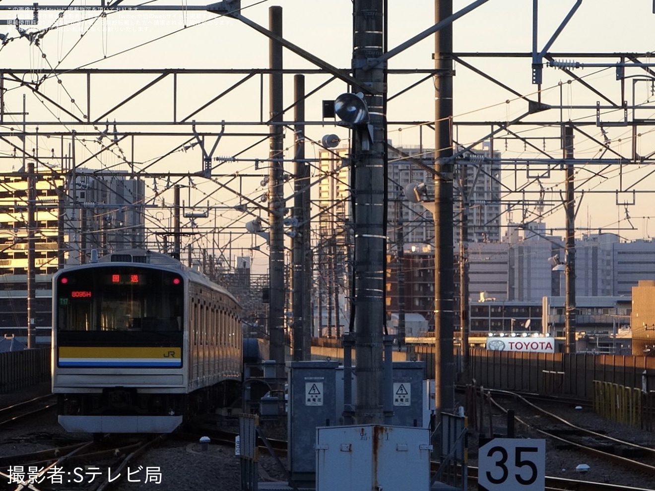 【JR東】205系T17編成が鎌倉車両センター中原支所まで回送の拡大写真