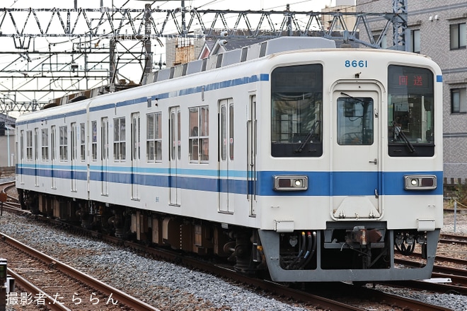 【東武】8000系8561F廃車回送を不明で撮影した写真