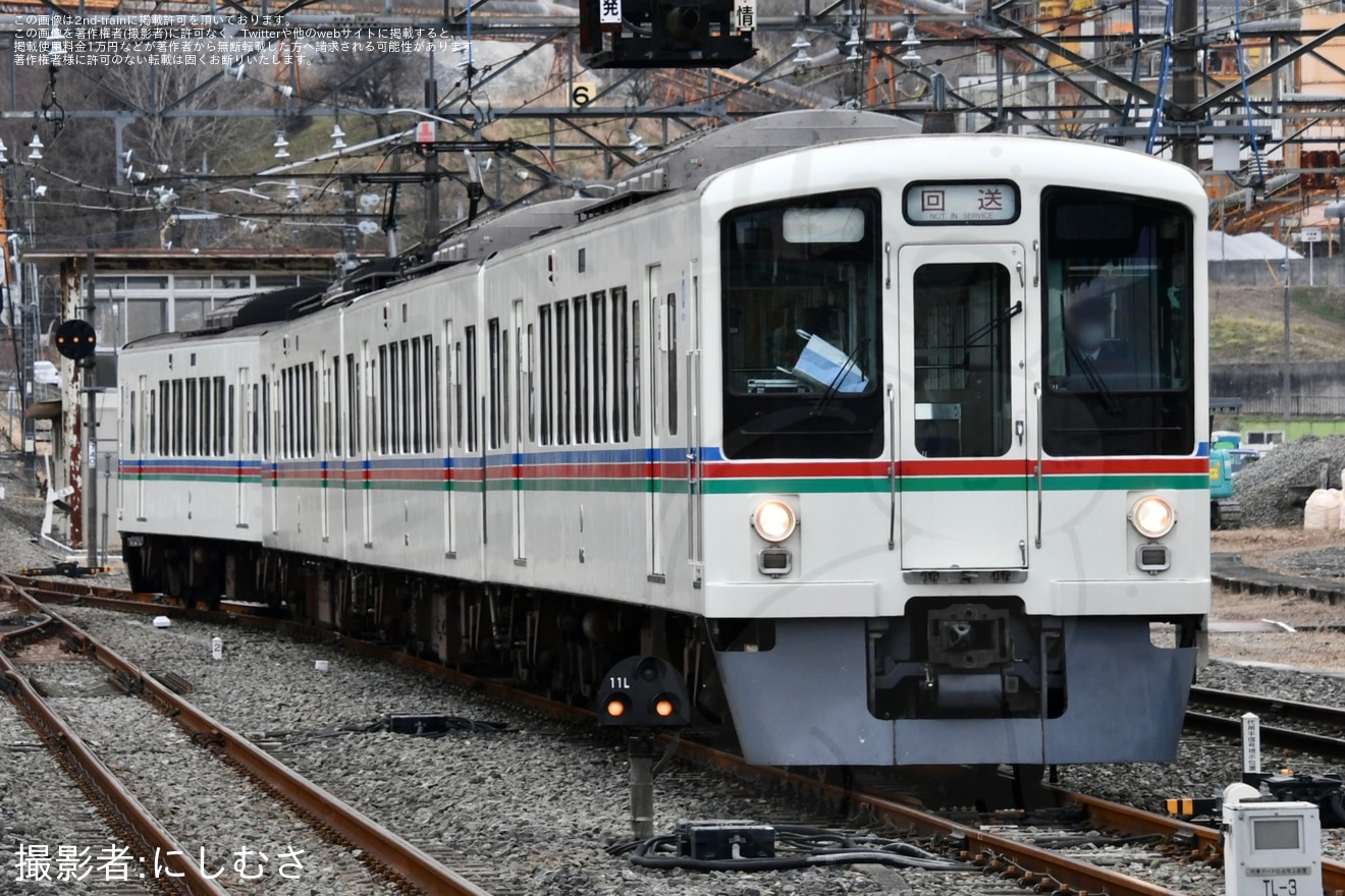 【西武】4000系4015Fが横瀬車両基地へ回送の拡大写真