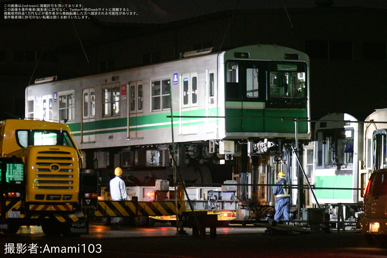 【大阪メトロ】20系2605F廃車搬出陸送の拡大写真