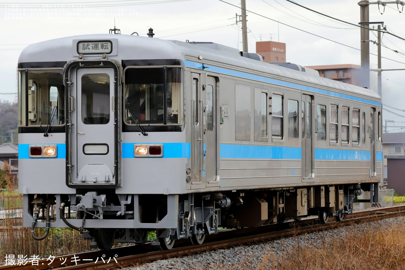 【JR四】1000形1042号車多度津工場出場試運転の拡大写真