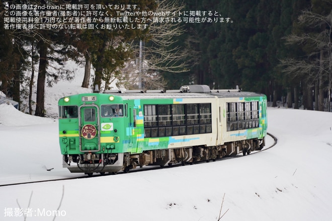 【JR東】「SNOW YOKOTE」運転に向けた「びゅうコースター風っこ」送り込み回送を不明で撮影した写真