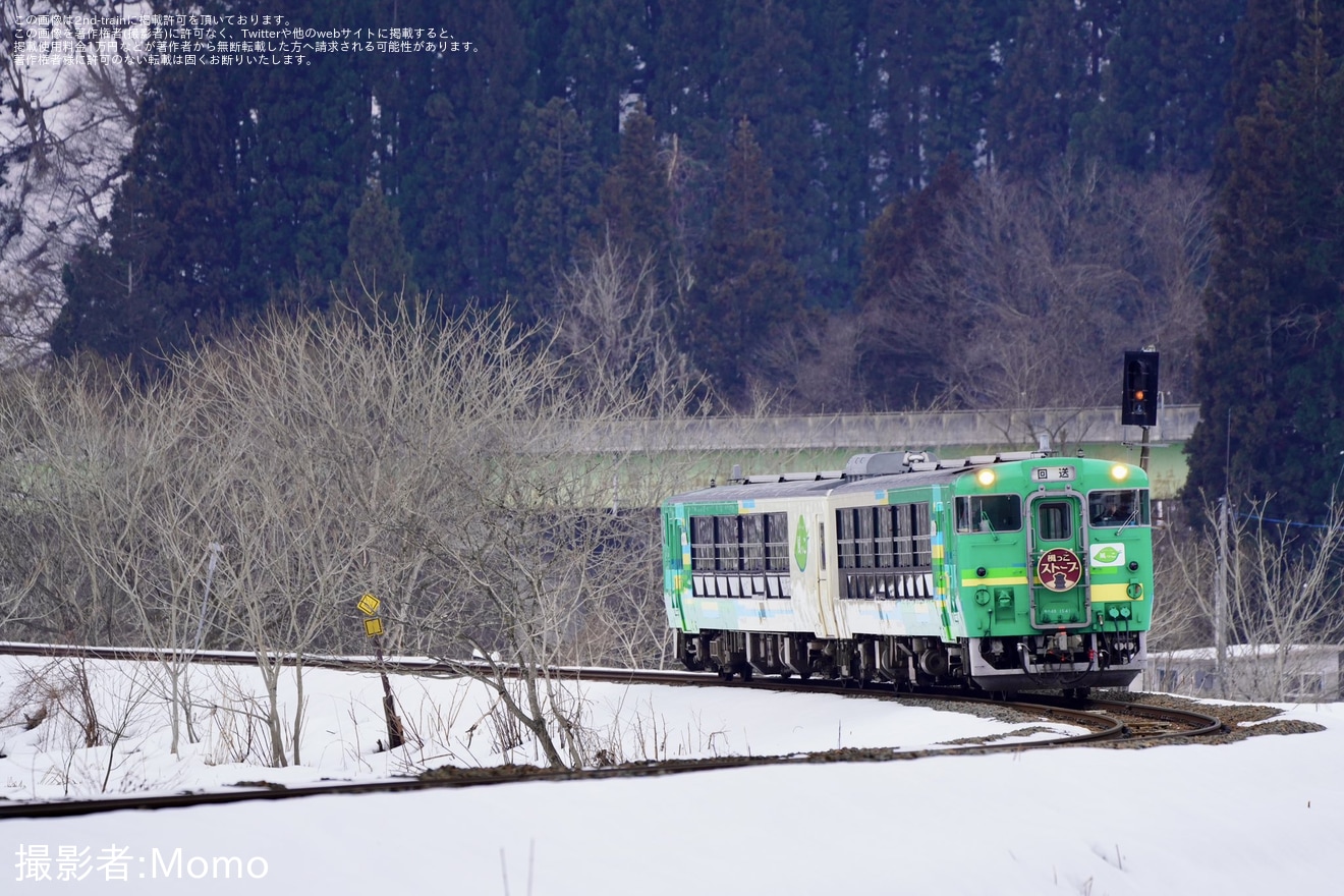 【JR東】「SNOW YOKOTE」運転に向けた「びゅうコースター風っこ」送り込み回送の拡大写真