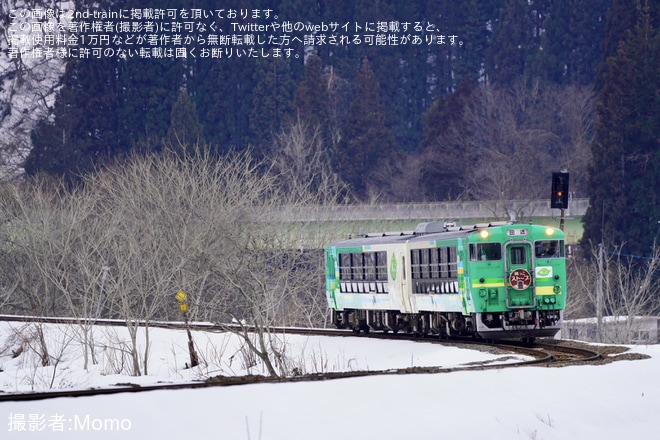 【JR東】「SNOW YOKOTE」運転に向けた「びゅうコースター風っこ」送り込み回送を不明で撮影した写真