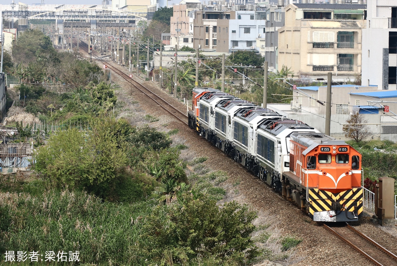 【台鐵】R205、R206、R207、R208が台中港から輸送の拡大写真