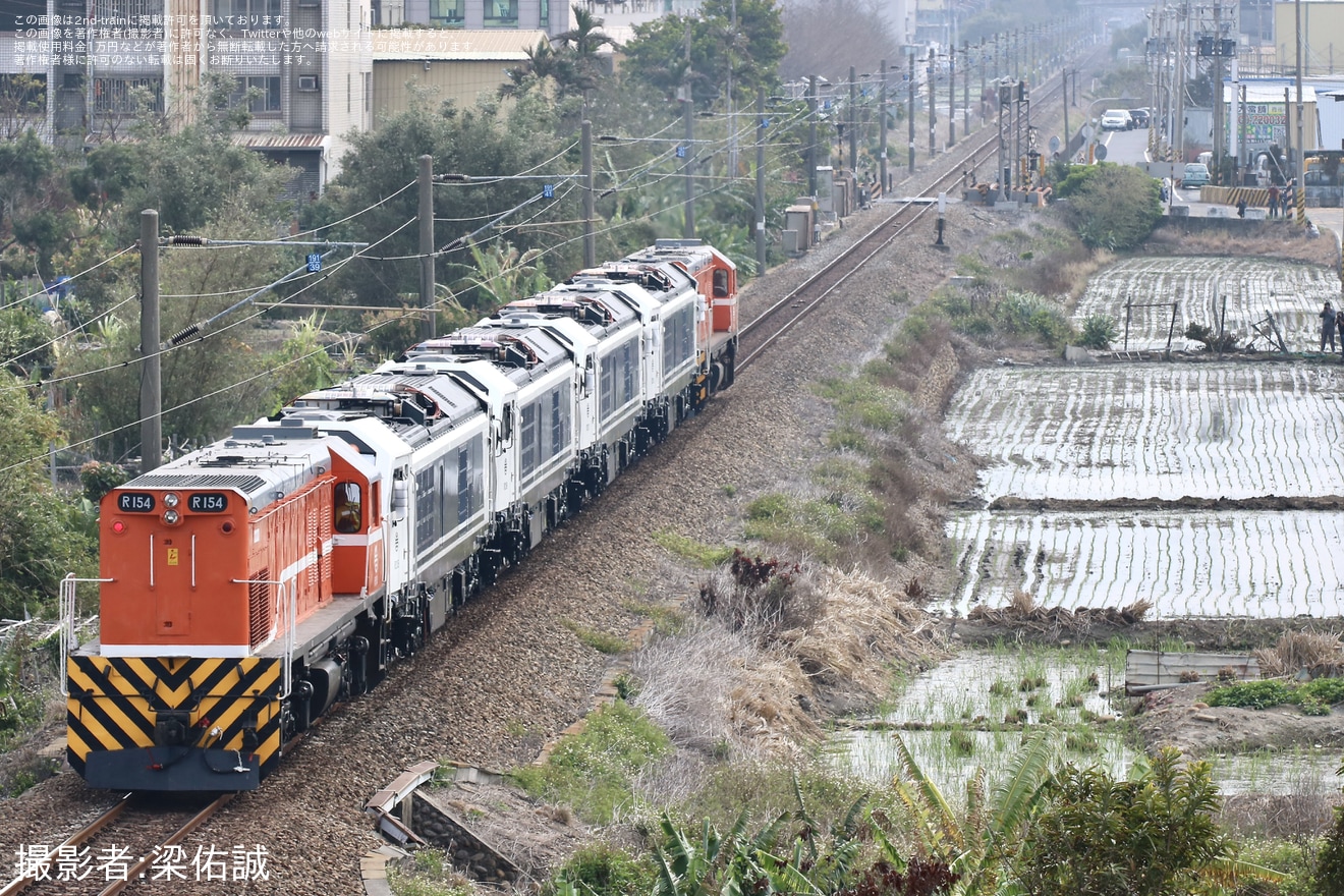 【台鐵】R205、R206、R207、R208が台中港から輸送の拡大写真