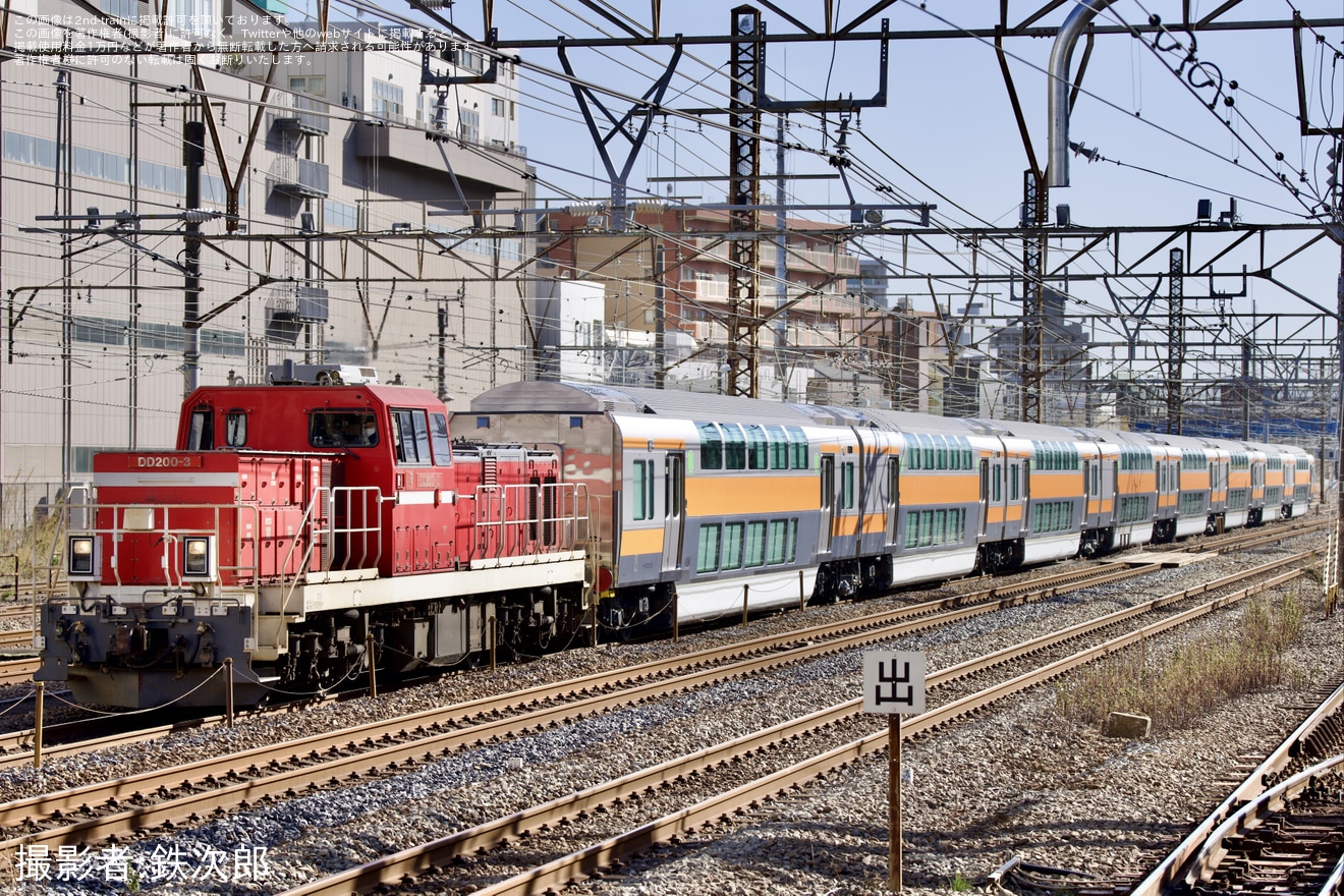 【JR東】E233系0番台グリーン車(サロE232-21〜24+サロE233-21〜24) J-TREC横浜事業所出場の拡大写真