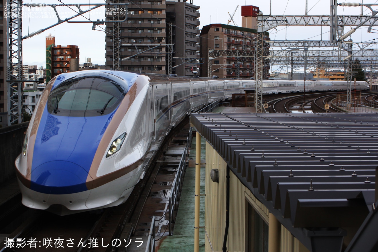 【JR東】E7系F42編成新幹線総合車両センター出場試運転の拡大写真