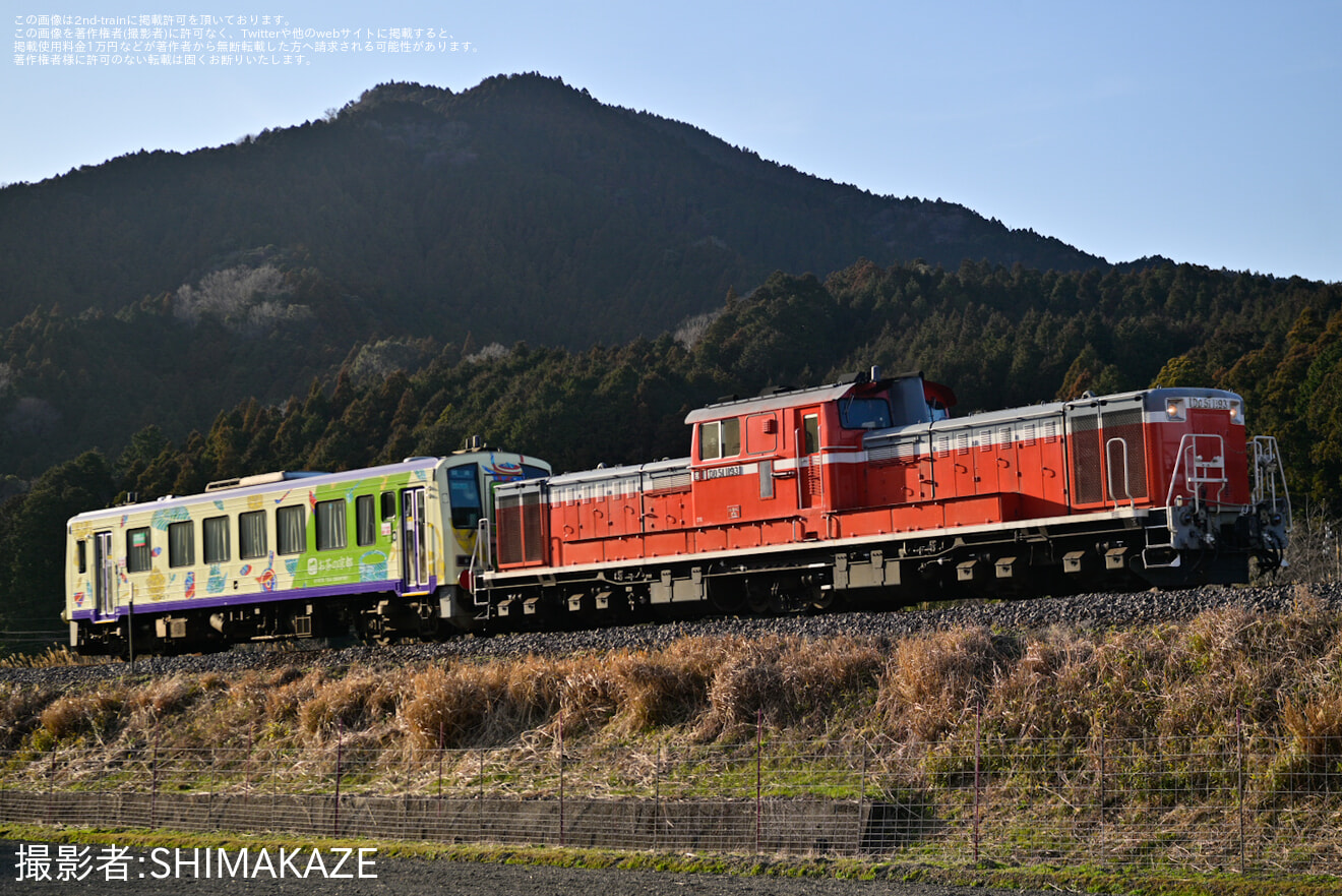 【JR西】キハ120-7「お茶の京都トレイン」が京都鉄道博物館から亀山に返却されるの拡大写真