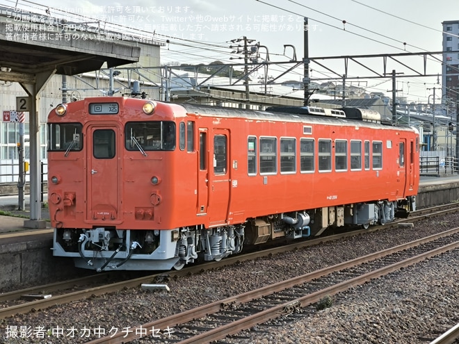 【JR西】キハ40-2004下関総合車両所本所出場回送を不明で撮影した写真