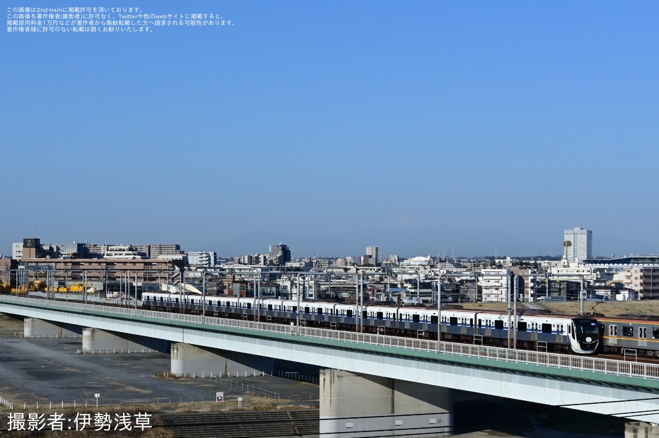 【東急】「enjoy WEST」企画で「新幹線デザインラッピングトレイン」ラッピング開始の拡大写真