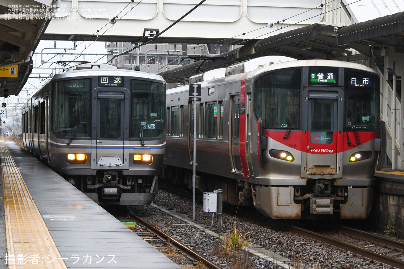 【JR西】223系P3編成 下関総合車両所本所出場回送の拡大写真